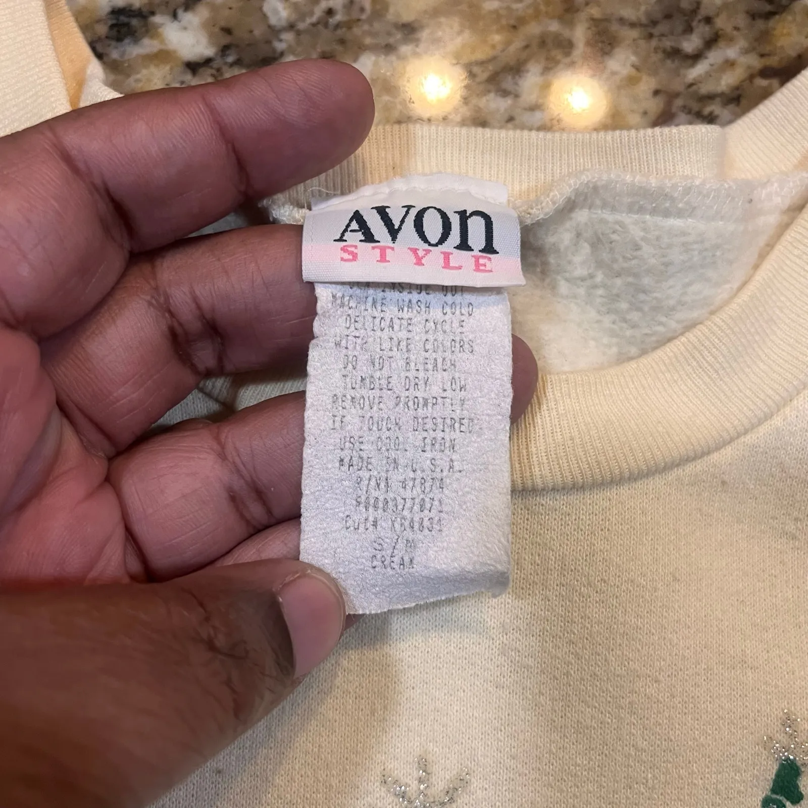 Avon Style Christmas Kittens Long Sleeve Sweatshirt Women’s Medium Holiday Cute Yellow - Image 2