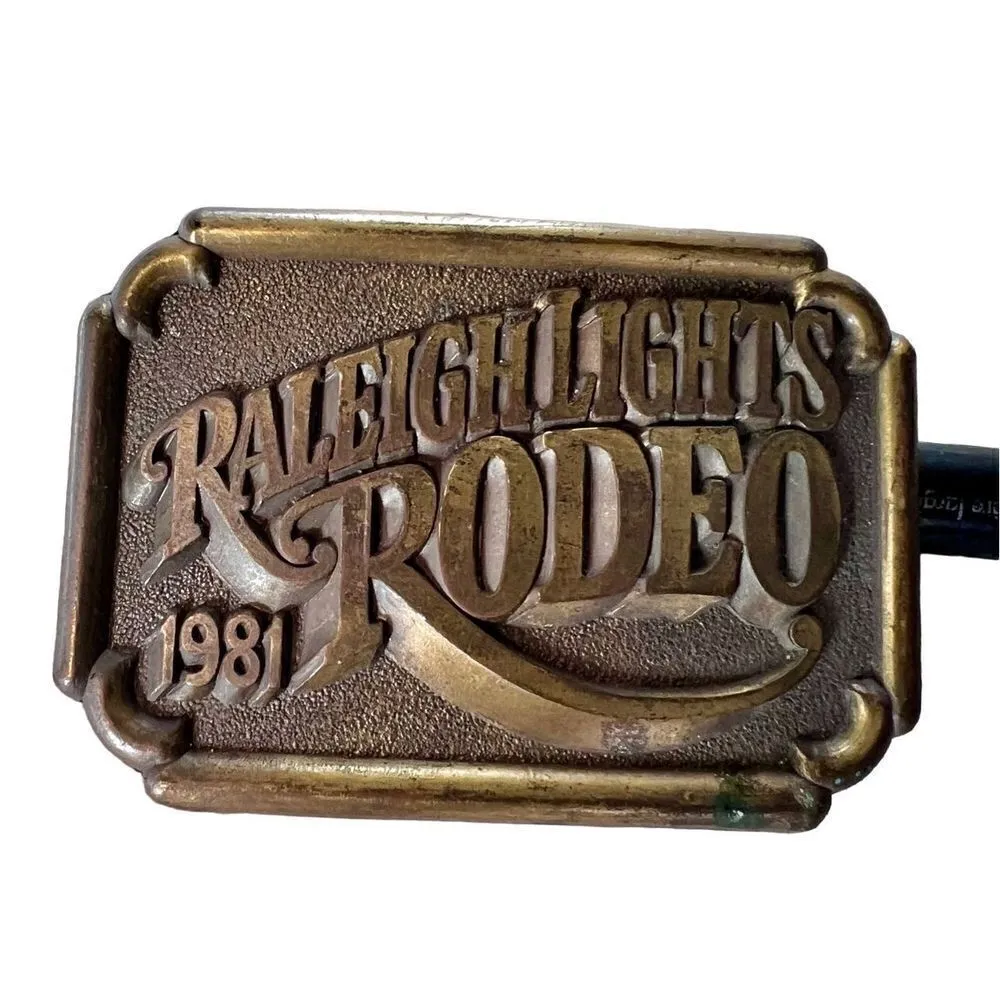 Vintage 1981 Raleigh Lights Rodeo Men's Brass Belt Buckle Western Cowboy Gold - Image 2