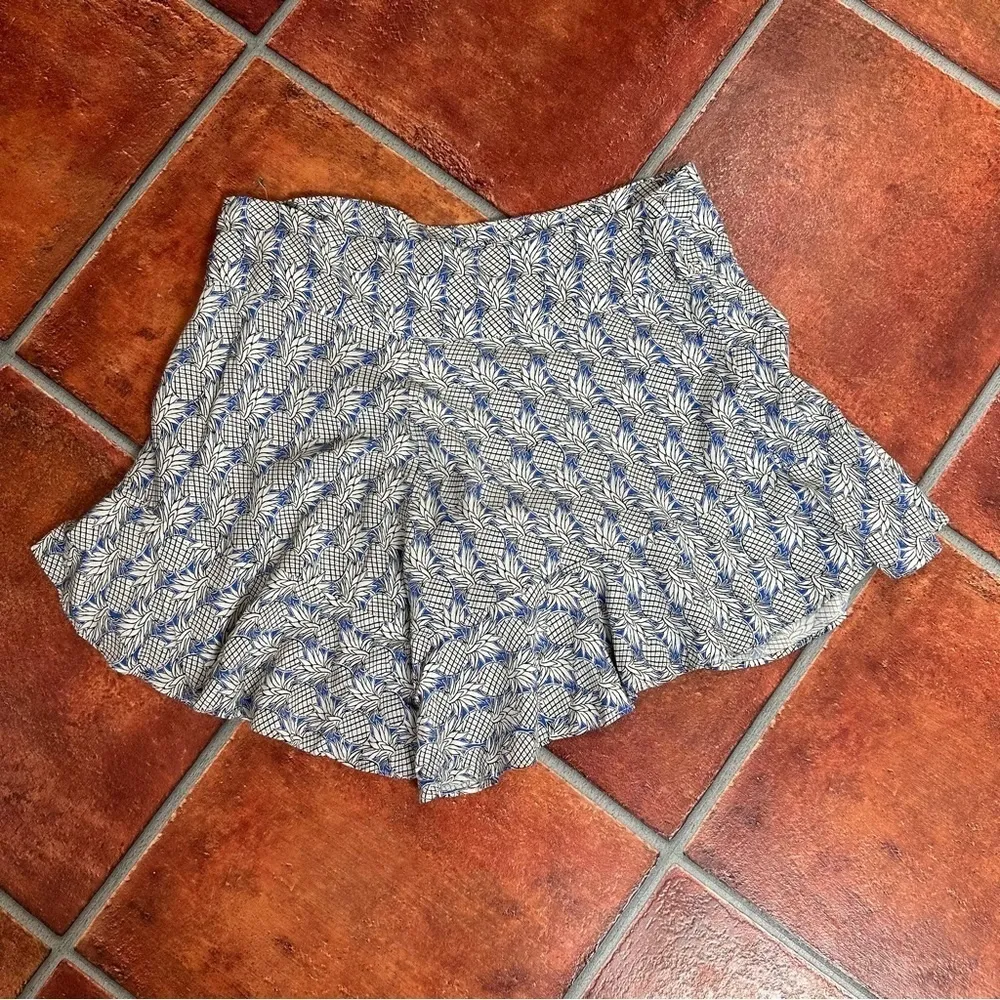 Anthropologie Maeve Pineapple Shorts - Image 5