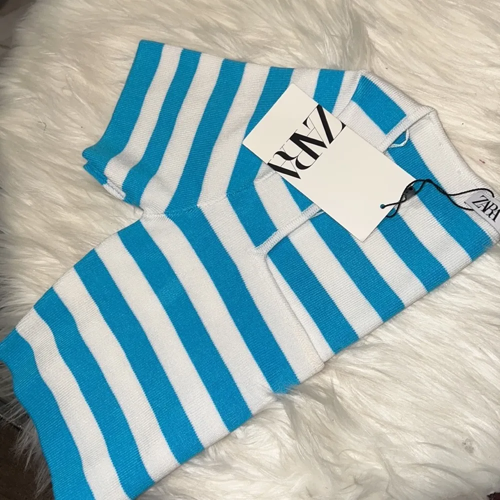 Zara Blue Stripped Crop Top. Size S - Image 4