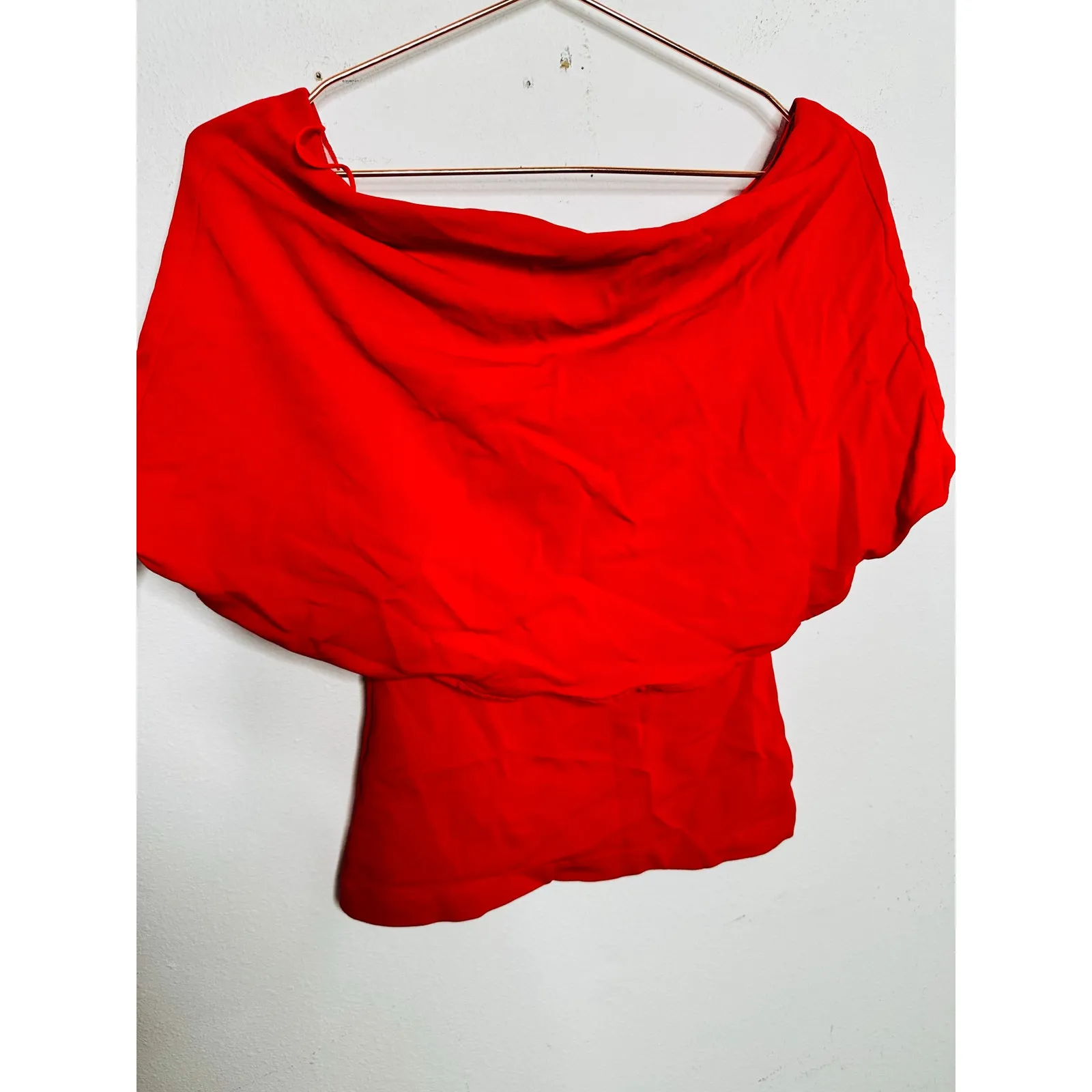 NICOLE MILLER Red Off-Shoulder Cape Sleeve Structured Top size Extra Small - Image 4