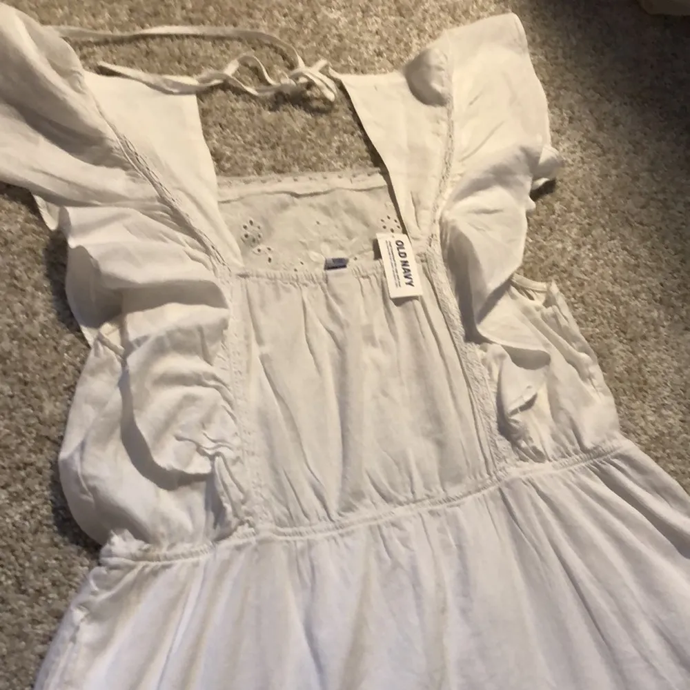 New  waist-defined flutter-sleeve tie-back mini dress, size xl - Image 11