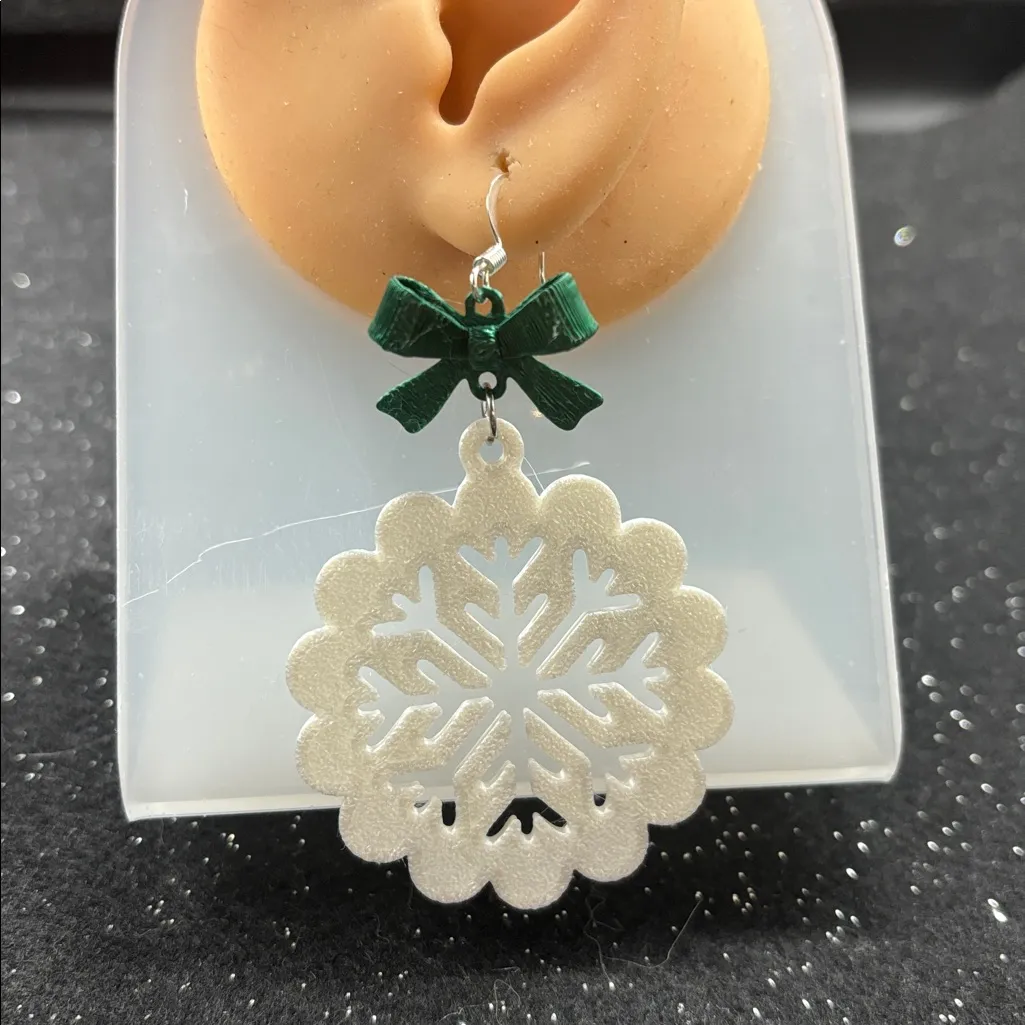 Snowflake Earrings with Green Bows Silver - Image 2