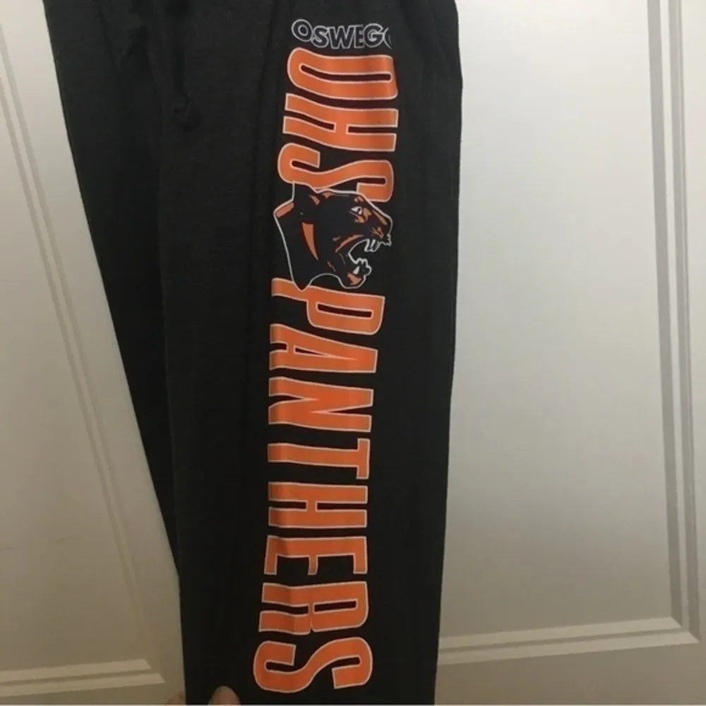 Oswego High School Panthers capris woman’s size medium NWOT Gray - Image 8