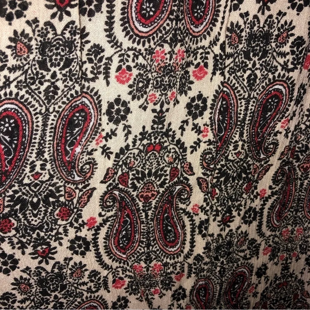Gypsy Maxi Skirt Size Large Paisley Gauzy Black Red Boho Festival Summer Beach - Image 2