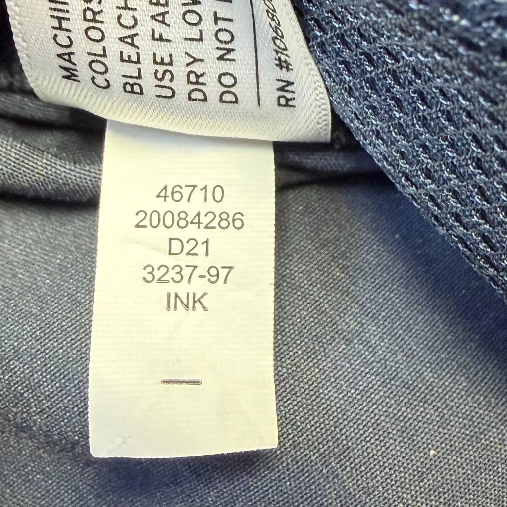 Duluth Trading Dry On The Fly Capri Pants Women's Size 14 Ink Gray Blue Nylon - Image 12