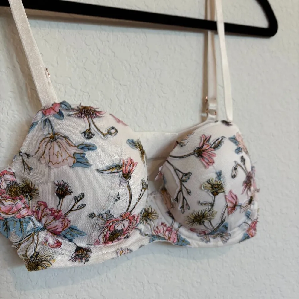 Victoria's Secret Dream Angels Floral Lined Demi Bra - Image 2