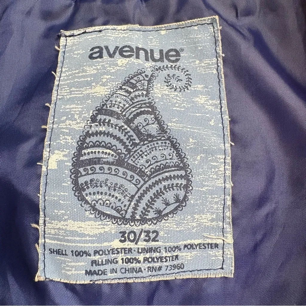 Women’s Avenue 30/32 Blue Quilted Vest Cozy Casual Fall Size undefined - Image 3