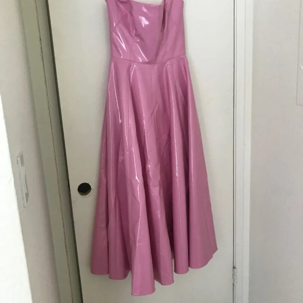NWOT ALex Perry Powell vinyl dress Size 6 - Image 5