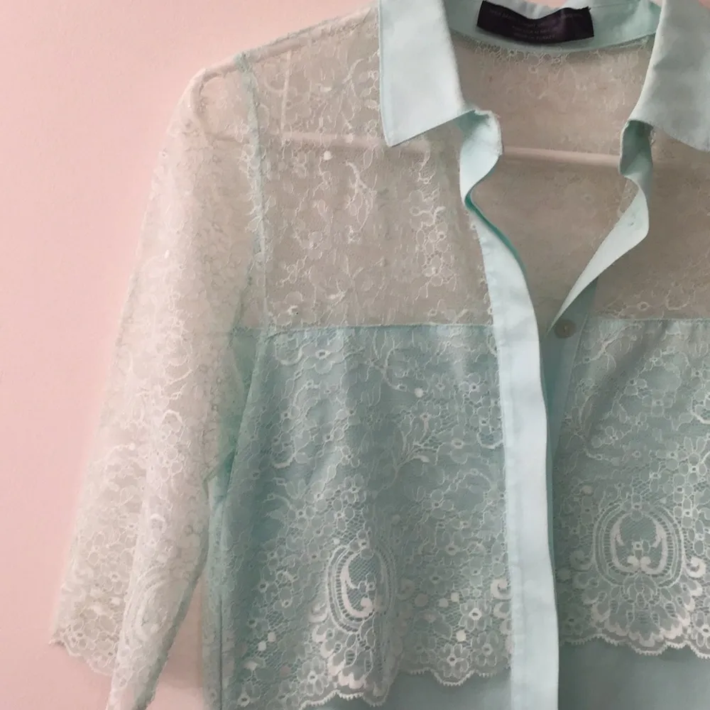 Zara mint button up shirt. Fits s - Image 3