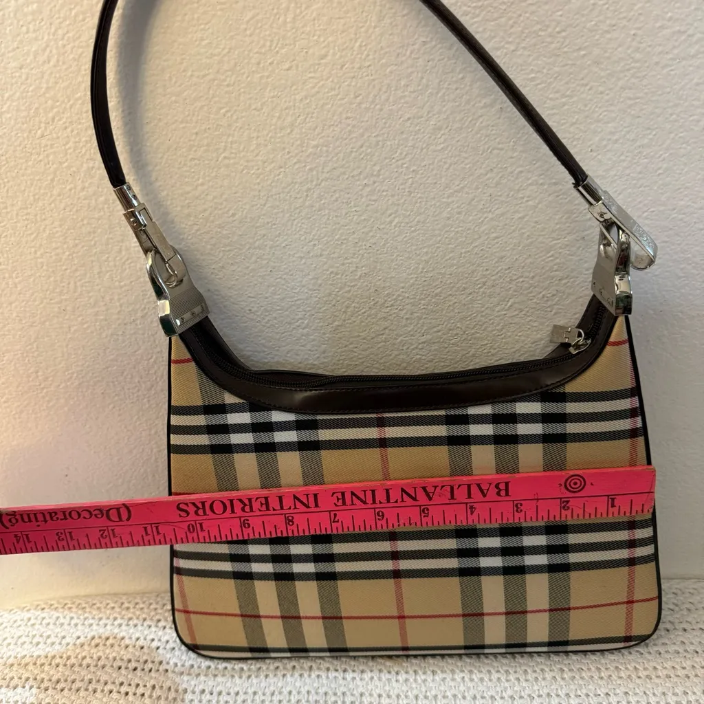 Plaid Crossbody Bag with “Genesis” Logo – Inspired by Nova Check Style Black - Image 12