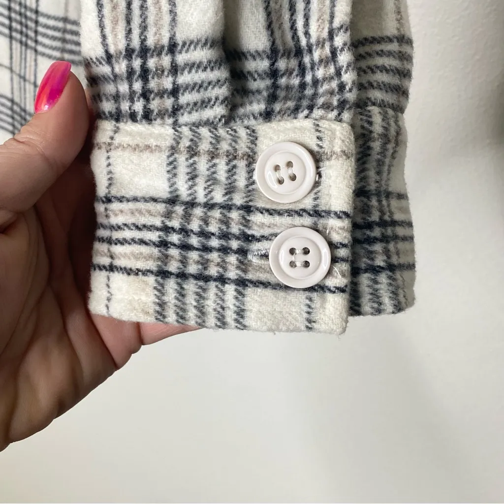 Ymi  Black White Plaid Button Down Shacket - Image 5