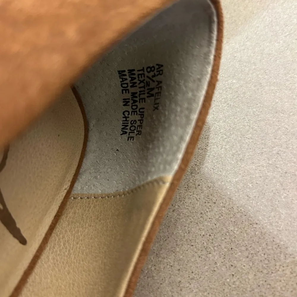 Heels Elegant Brown Suede American RAG—Preowned but many miles left 81/2-suede - Image 5