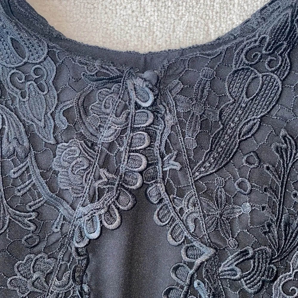 Stone Cold Fox Lace Open Back Crop - Image 5