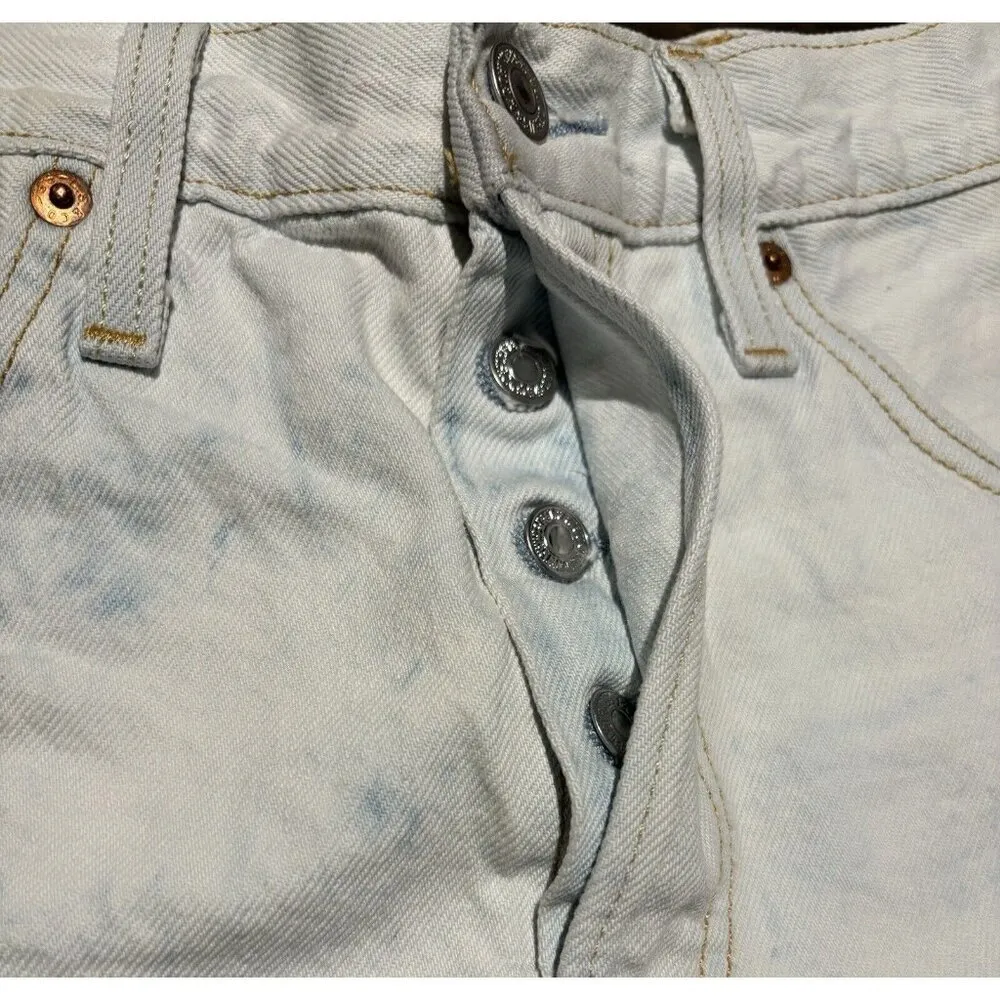 Levi's 501  Womens  Tie Day Short Size 28W - Image 5