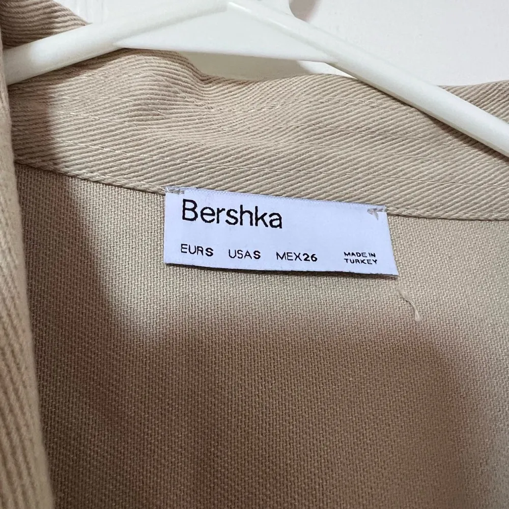 Bershka neutral color block jacket - Image 2
