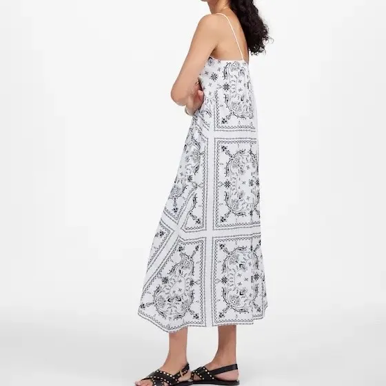 NWT Madewell Embroidered Deep V-Neck Midi Dress in Bandana White Navy M - Image 2