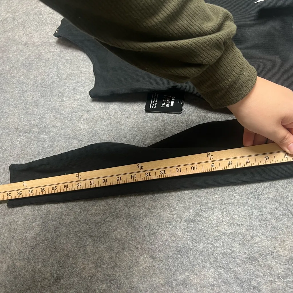 Express Woman Size Small Black Long Sleeve‎ body contour bodysuit stretch fit - Image 5