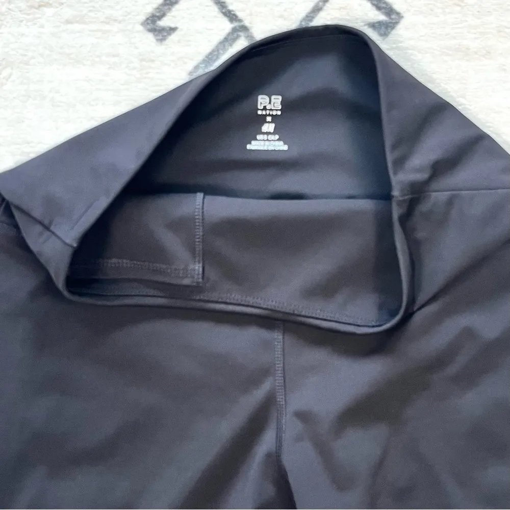 P.E Nation x H&M Ultimate Cycling Bike Shorts in Black Small - Image 10