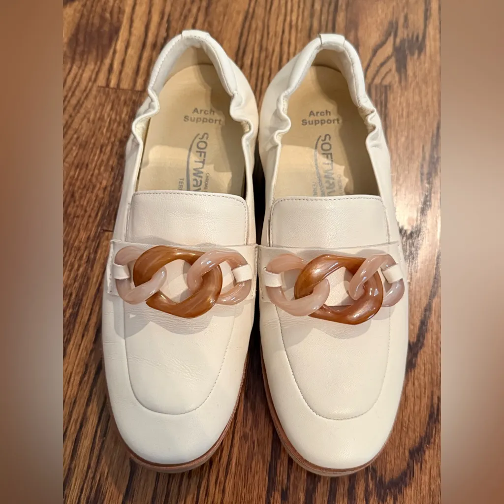 NWT Softwaves Gali Loafer Size 38/7.5 Tan - Image 2