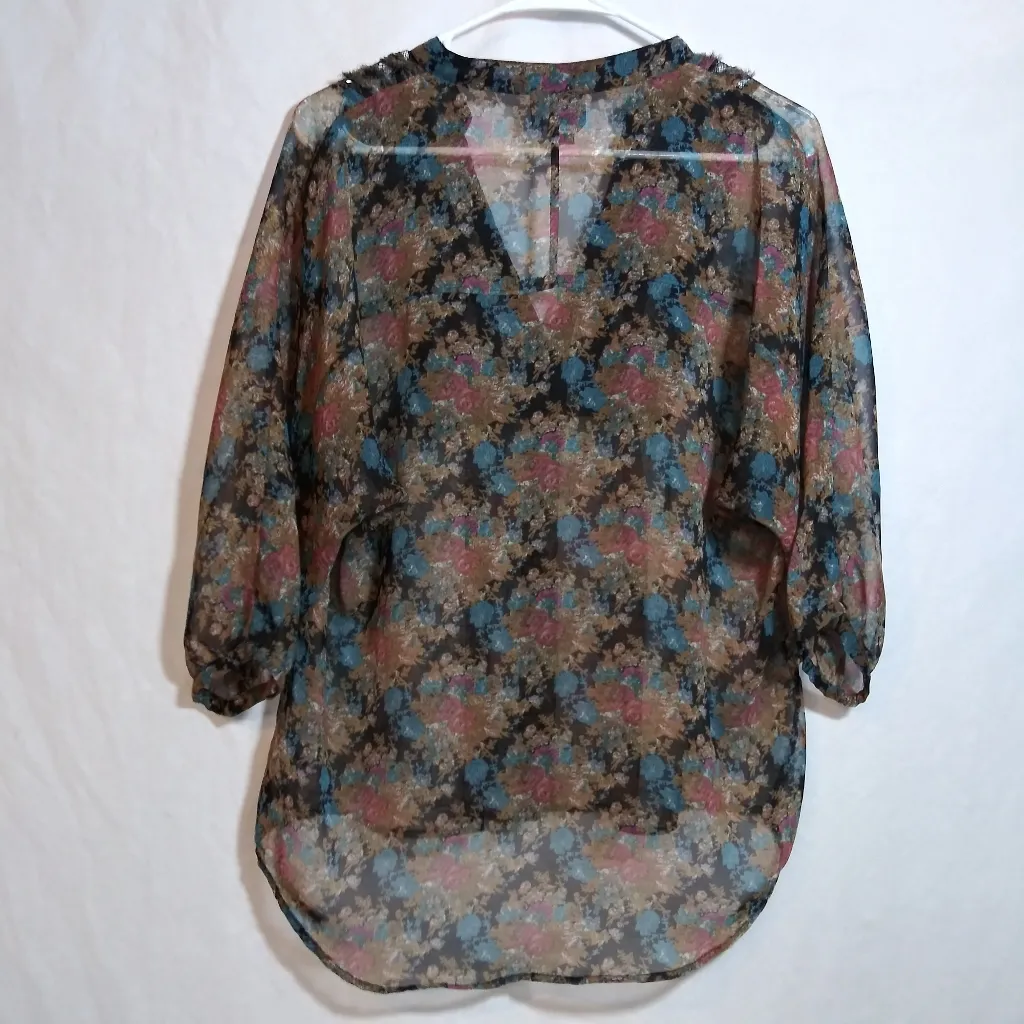 I Jeans By Buffalo Dark Floral Boho Sheer Ruffle Button Up Top Size Small Green - Image 8