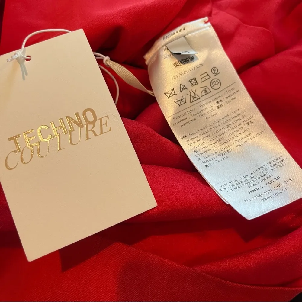 Valentino Techno Couture SZ 10 Red One Shoulder Flower Detail Knee Length Dress - Image 12