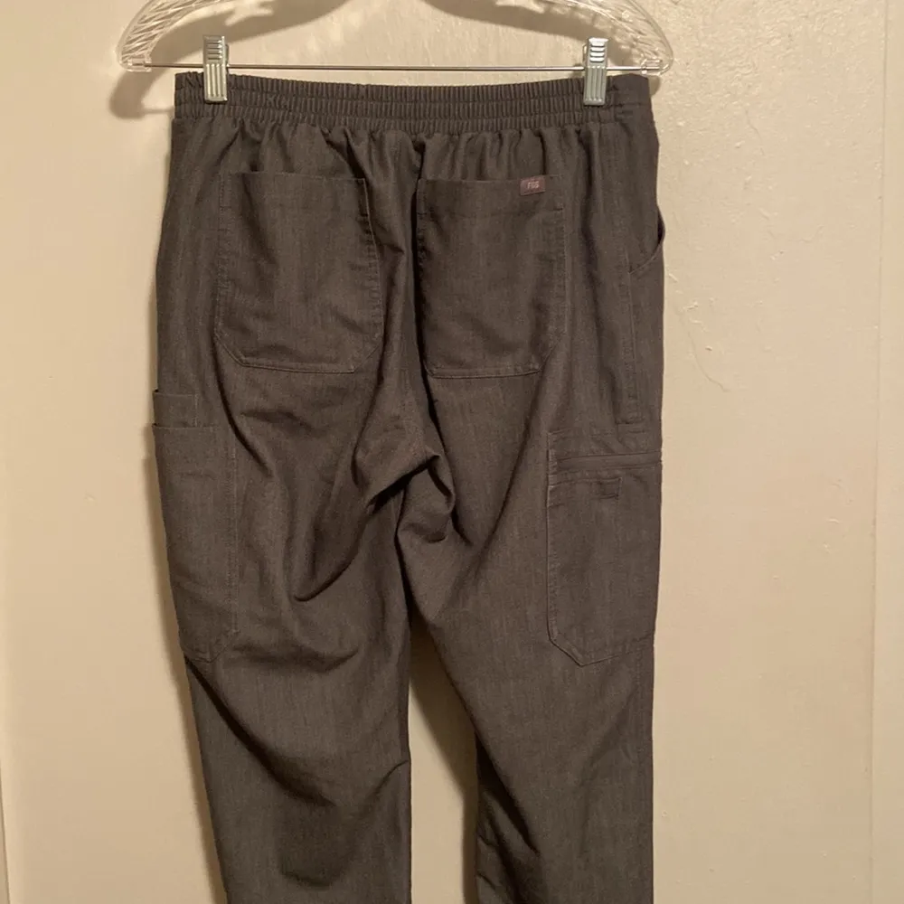 Figs Women’s Graphite Yola Skinny Scrub Pants - Image 5