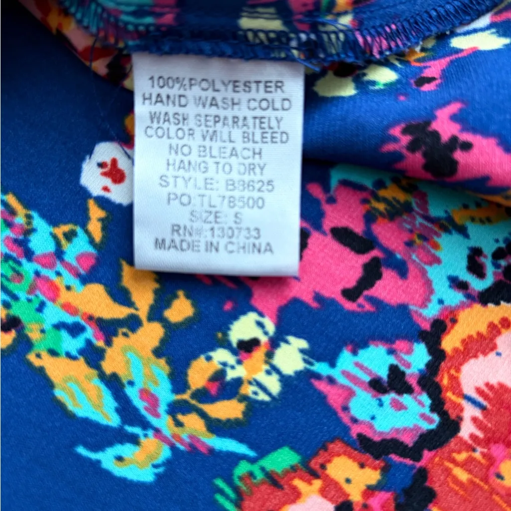 Umgee Mixed Floral Boho Top
Size Small - Image 4