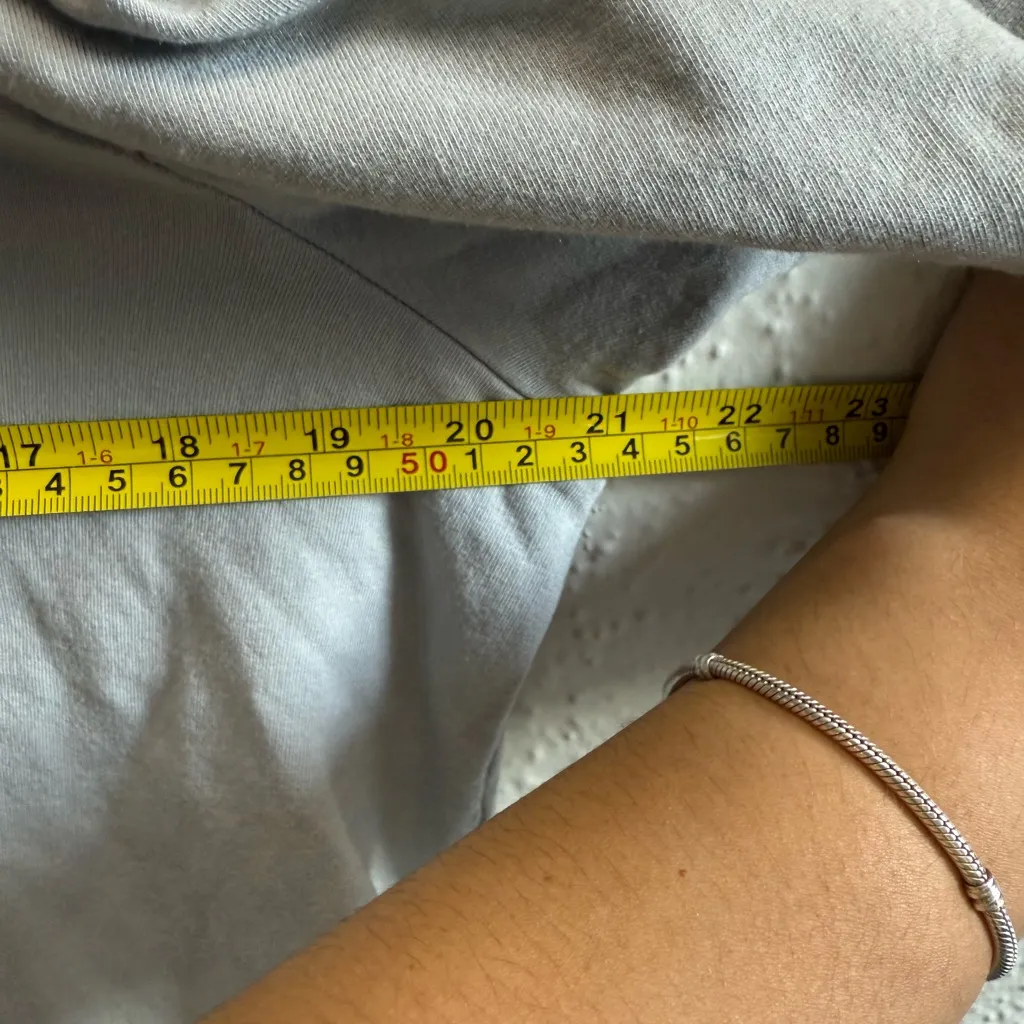 Cuyana Gray Puff Sleeve Mock Neck Top - Size L - Image 8