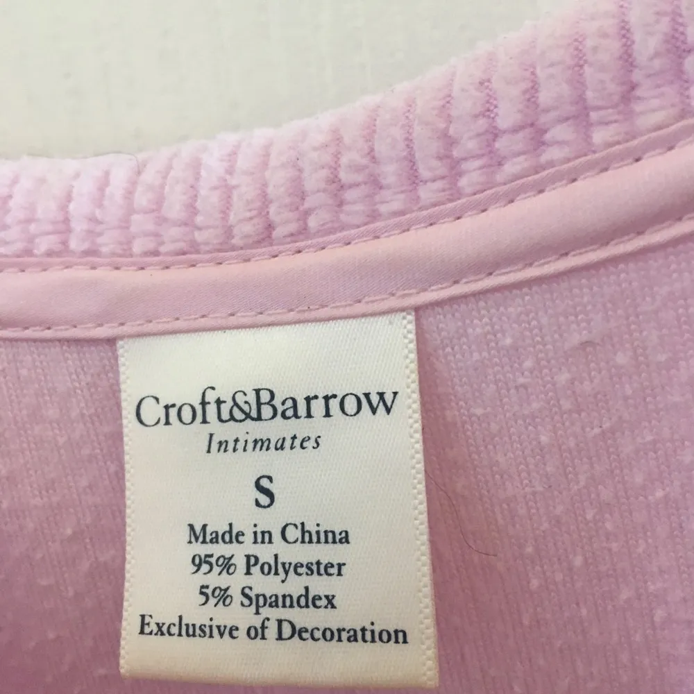 FINAL MARKDOWN Ladies Croft and barrow sleep top small - Image 3