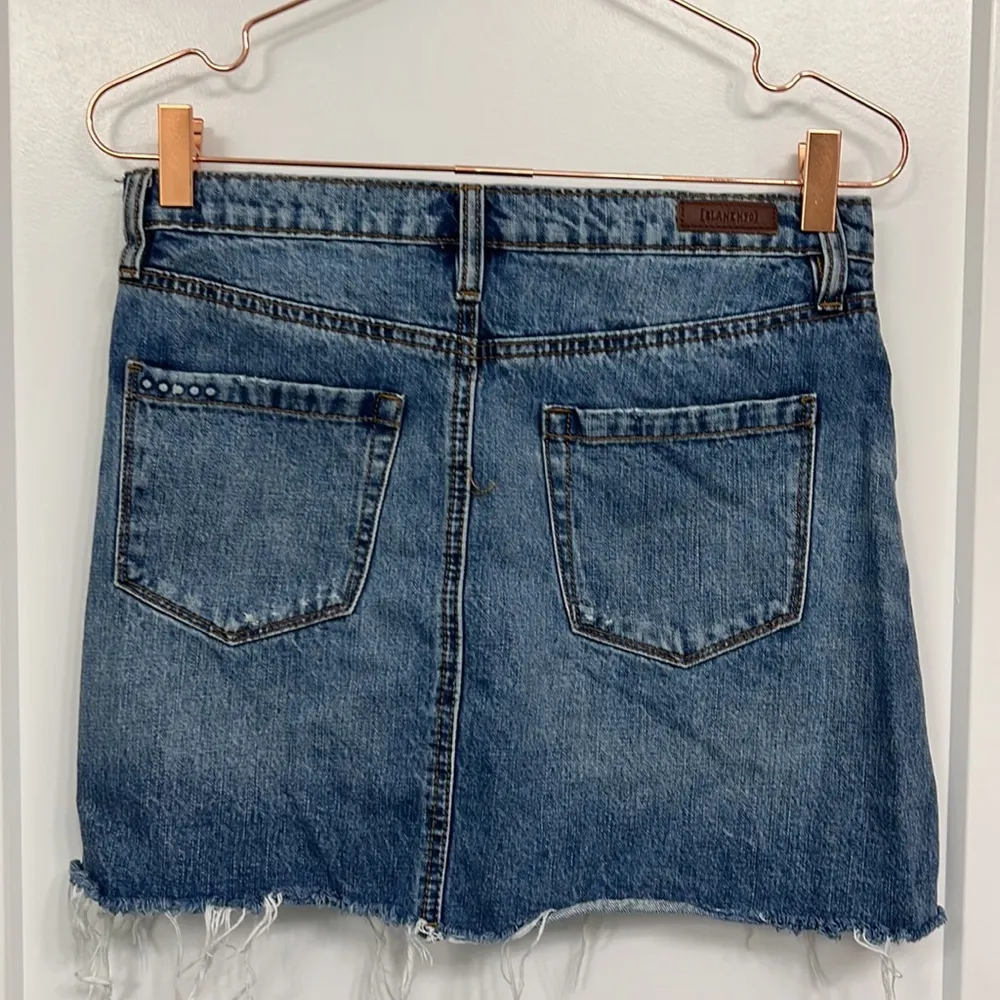 BLANKNYC JEAN MINI SKIRT size 26 - Image 4
