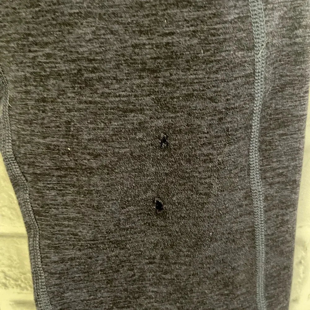 Offline by  The Hugger high waist black/blue heather leggings Large - Image 3