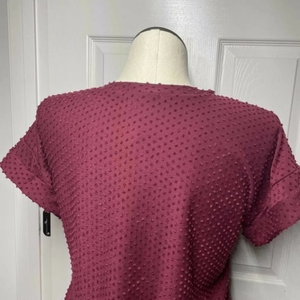 Betseys Boutique Shop women’s Blouse Top Burgundy Textured new Size small Purple - Image 3