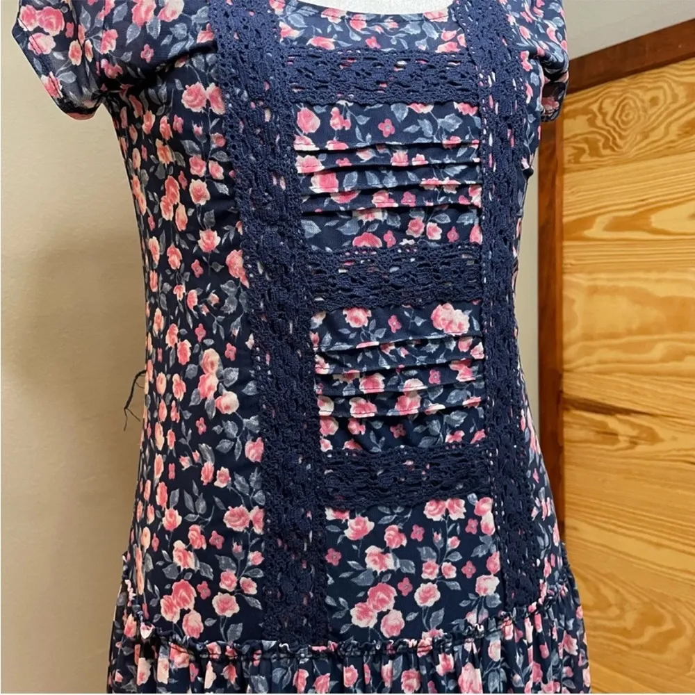 Abercrombie & Fitch Floral Lace Crochet Pleated Short Sleeve Mini Dress Small - Image 5