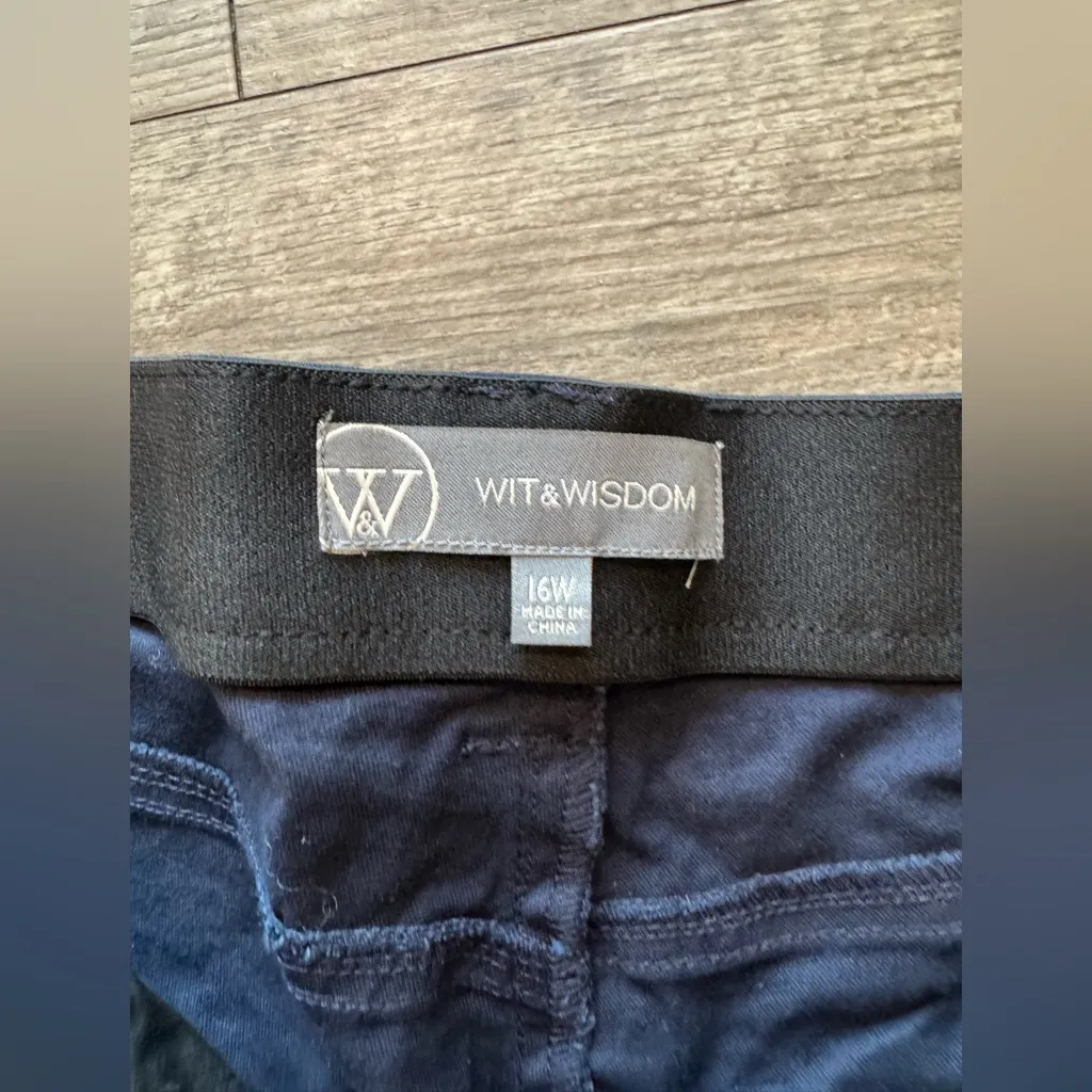 Wit & Wisdom Blue Cropped Pants Size 16W - Image 8