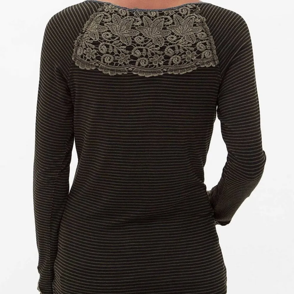 Gimmicks by bke striped henley size xs - Image 3