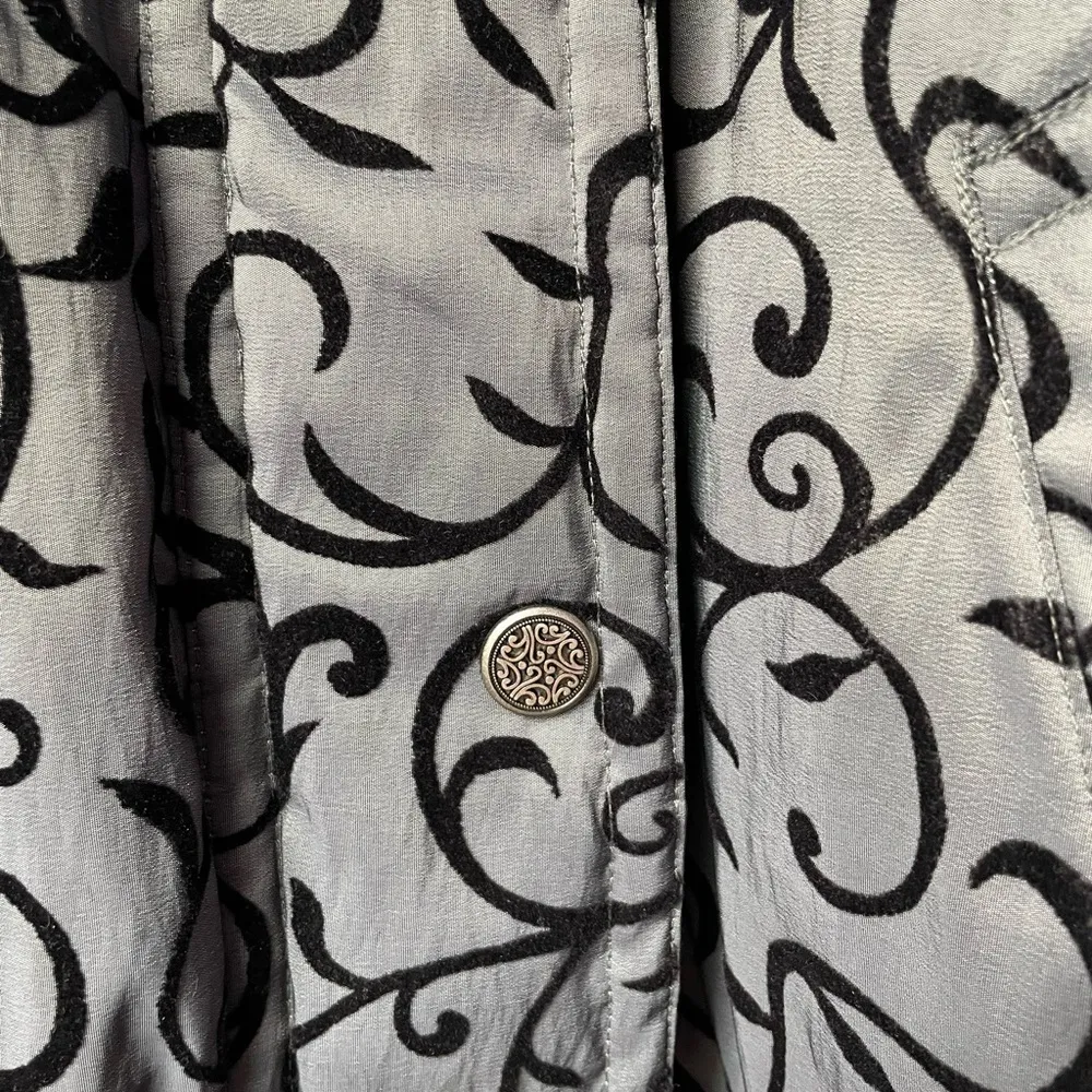 Vintage London Fog Velvet Floral 80’s Jacket in Grey Black Size Extra‎ Small - Image 2