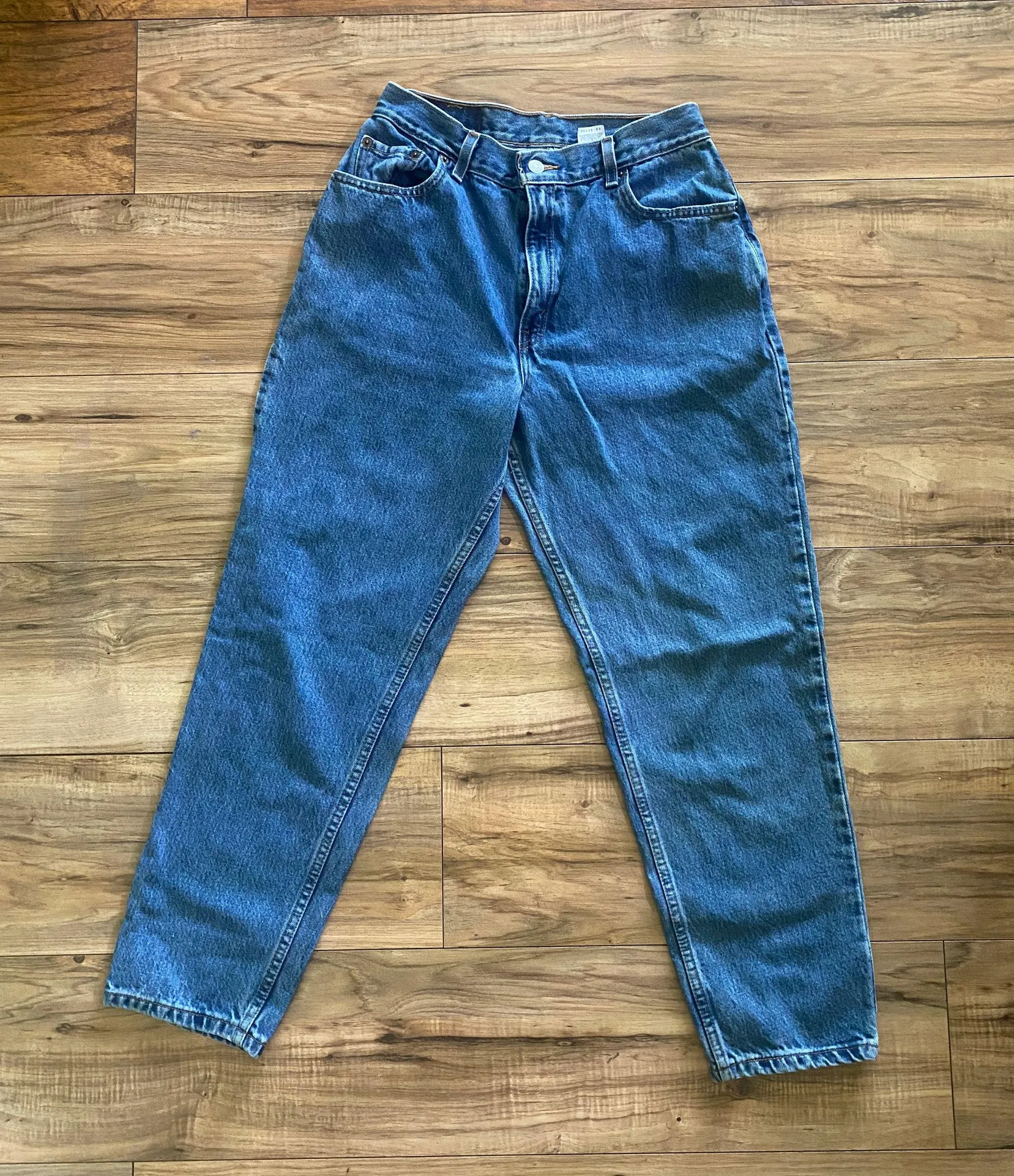 Levi’s Vintage 550 Jeans - Image 2