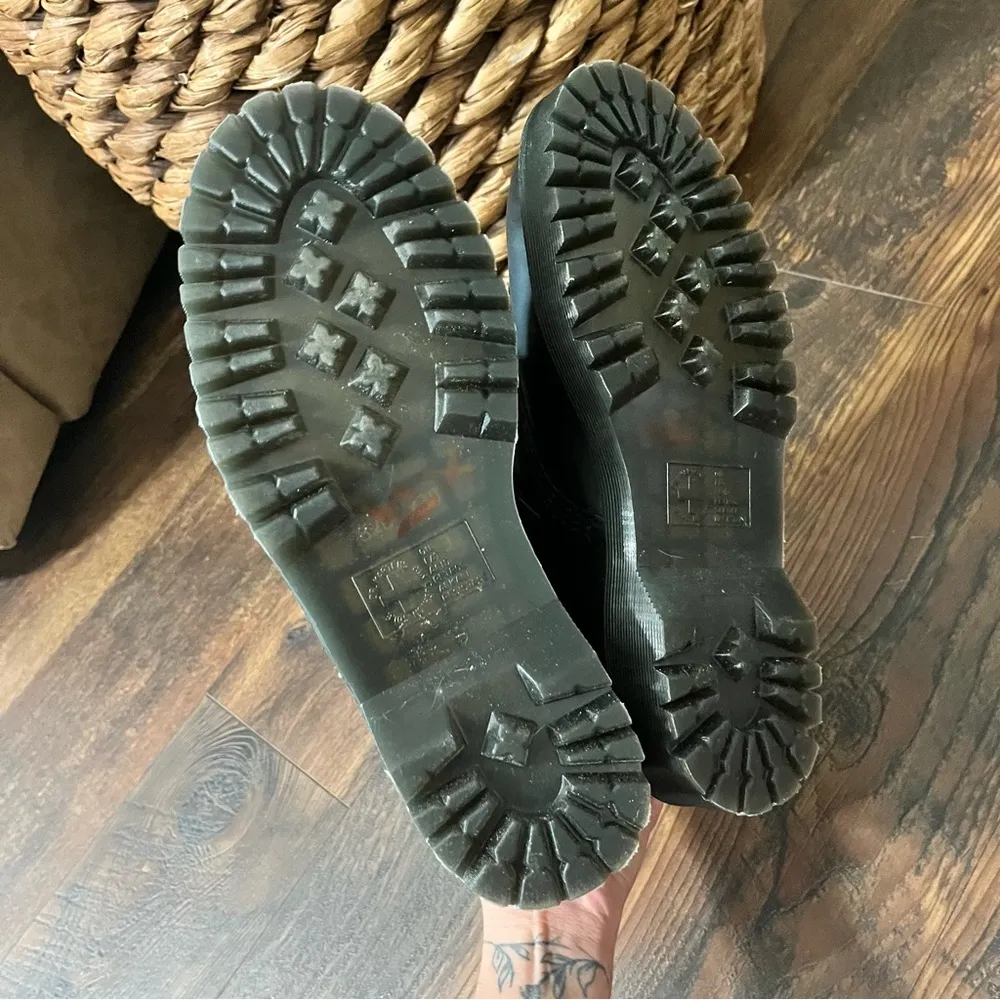 Dr.Martens 8-Hole Boots 1460 Black Leather 28cm UK9 Yellow Stitch NEW - Image 4