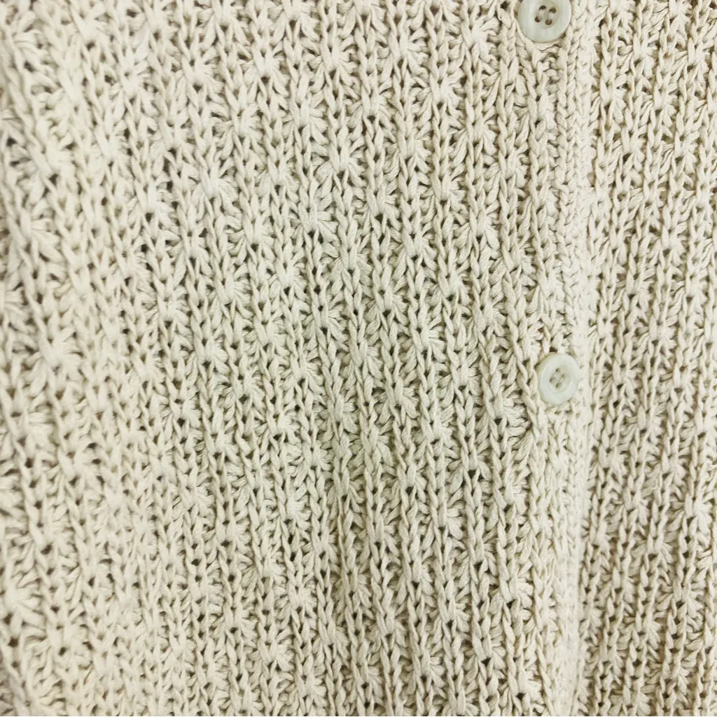 Abercrombie and Fitch tan linen blend textured knit crewneck cardigan. Large. - Image 3