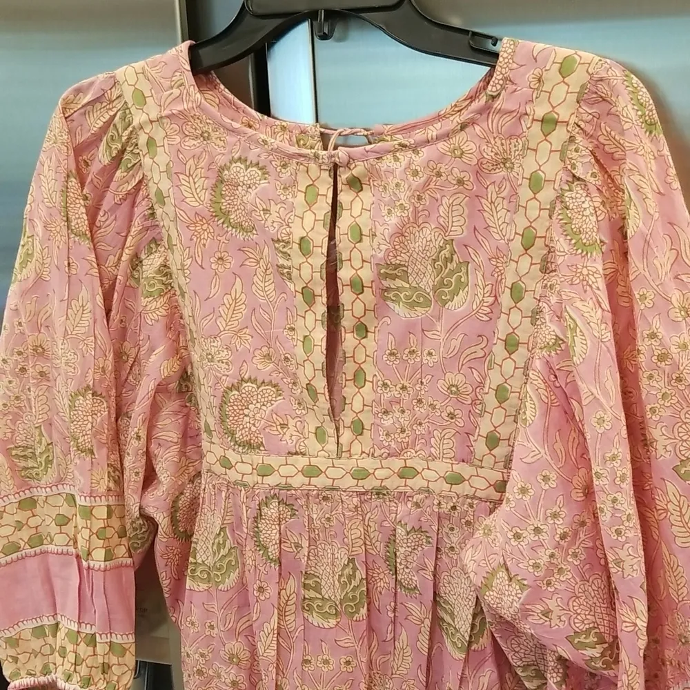 💕CLEOBELLA💕 Amy Puff Sleeve Blouse ~ Pink Wildflower Print Medium M NWT - Image 4