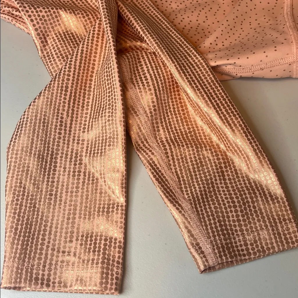 Beyond Yoga Shine Leggings Pink/Gold Print Size XS NWT - Image 6