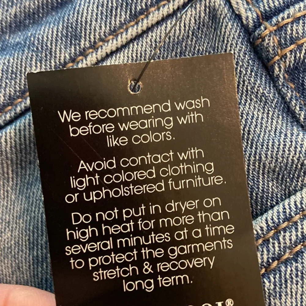 Liverpool Women's Blue Distressed Jeans size 10/30 brand new inseam 27” - Image 11