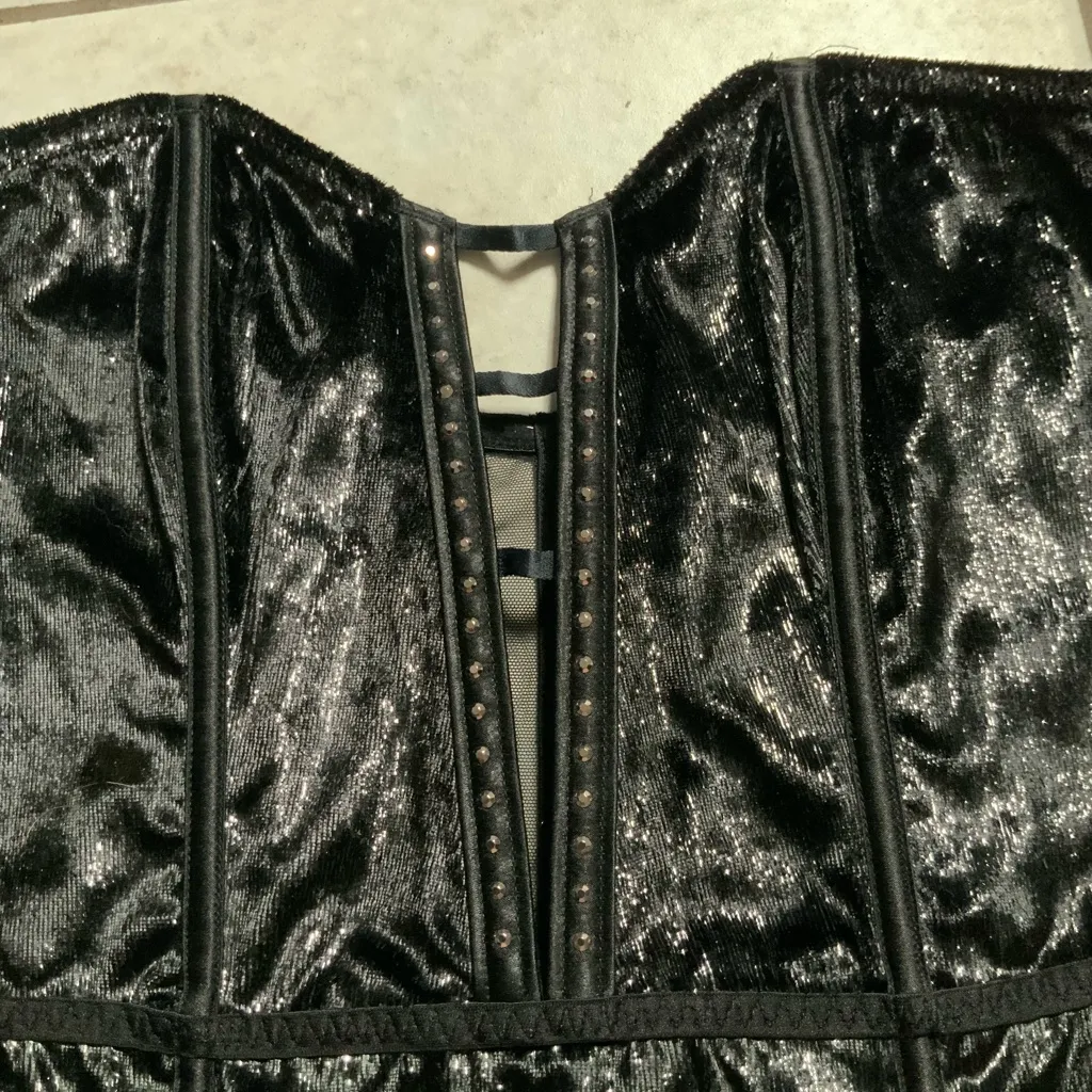 Victoria Secret‎ Shine Velvet Bustier Corset Top - Image 4