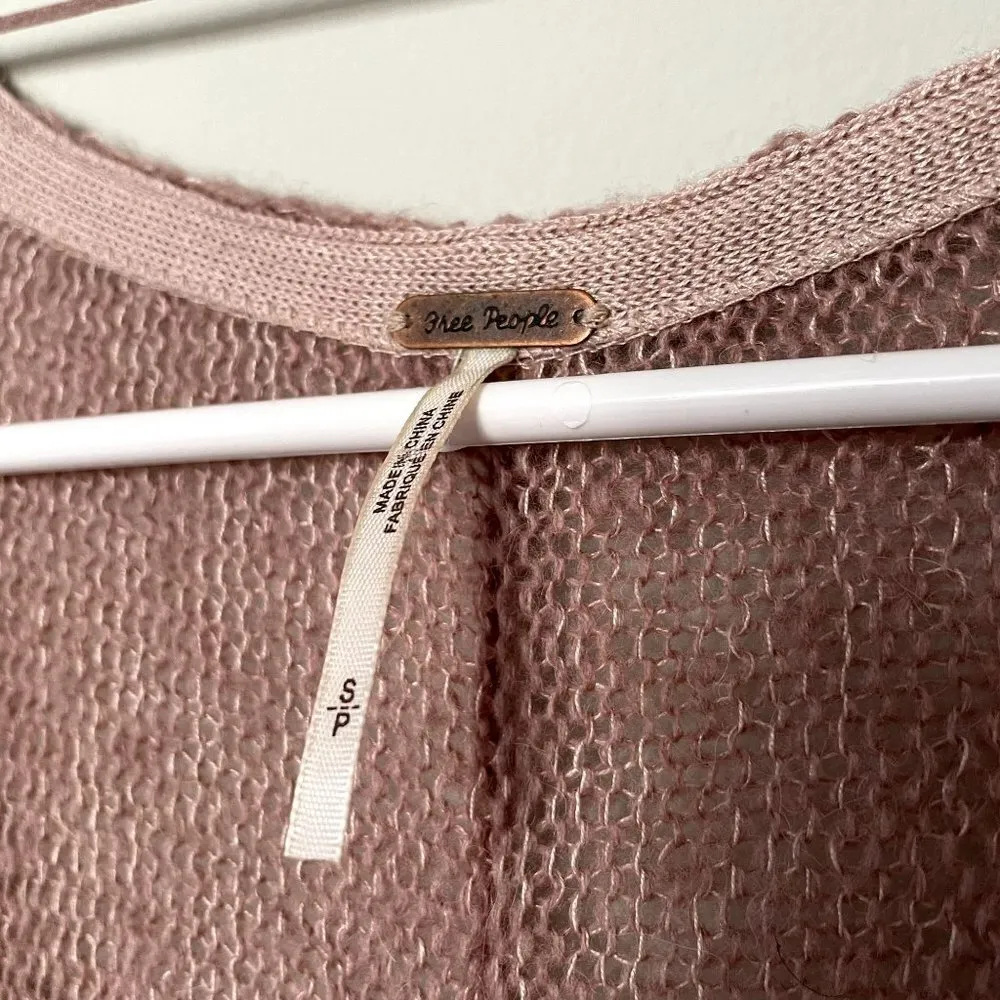 Free People pink knit long sleeved boho v-neck sweater frilly a-line wool alpaca - Image 4