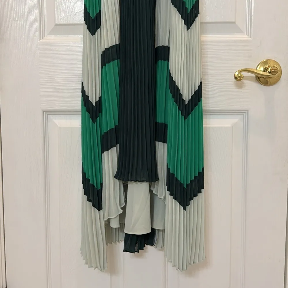 Ted Baker London Nellina Pleated Midi Dress 4 (US Size 10) - Image 6