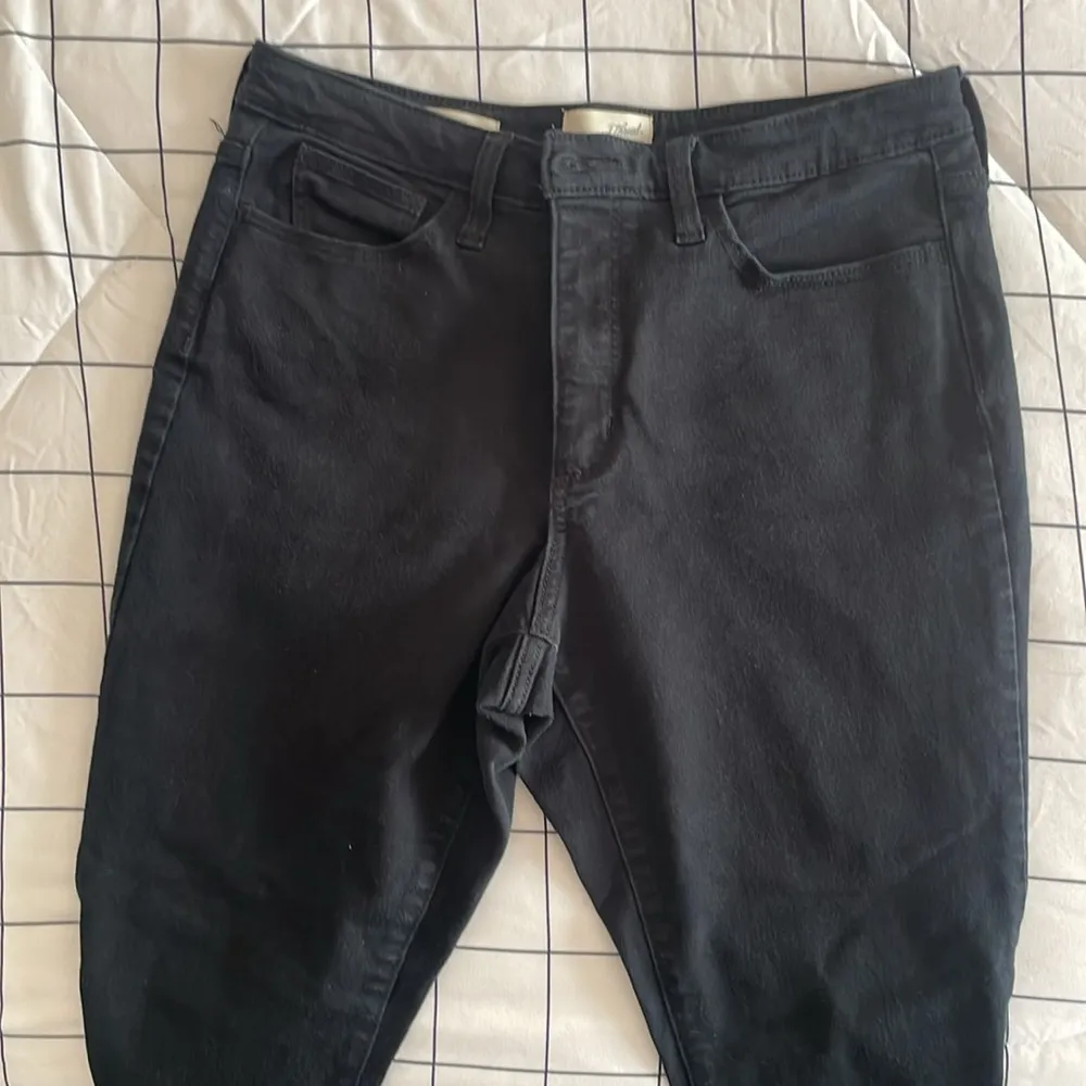 Universal thread size 12/31R women’s preowned black high-rise pants - Image 6