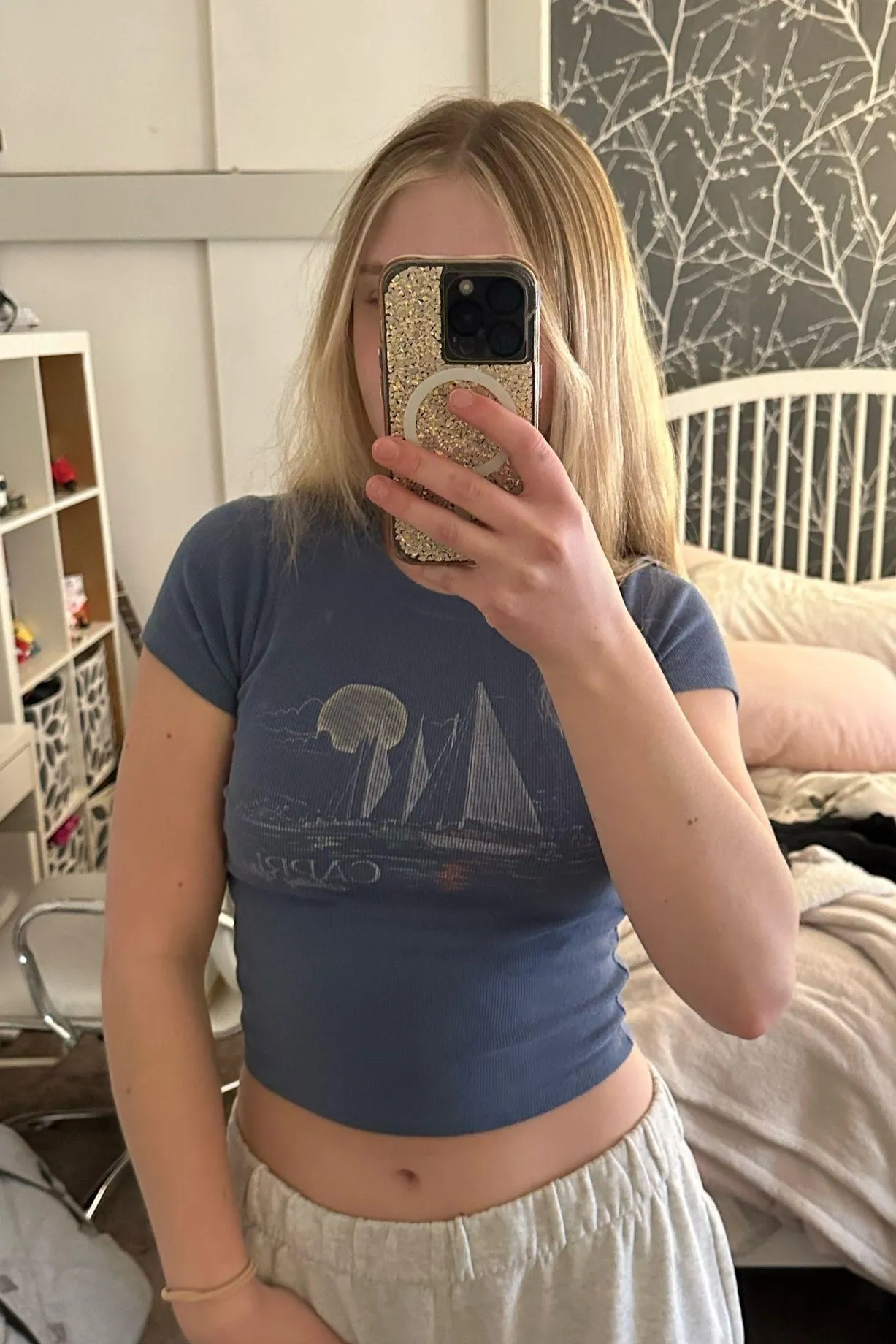 Hollister Printed Blue Baby Tee - Image 4