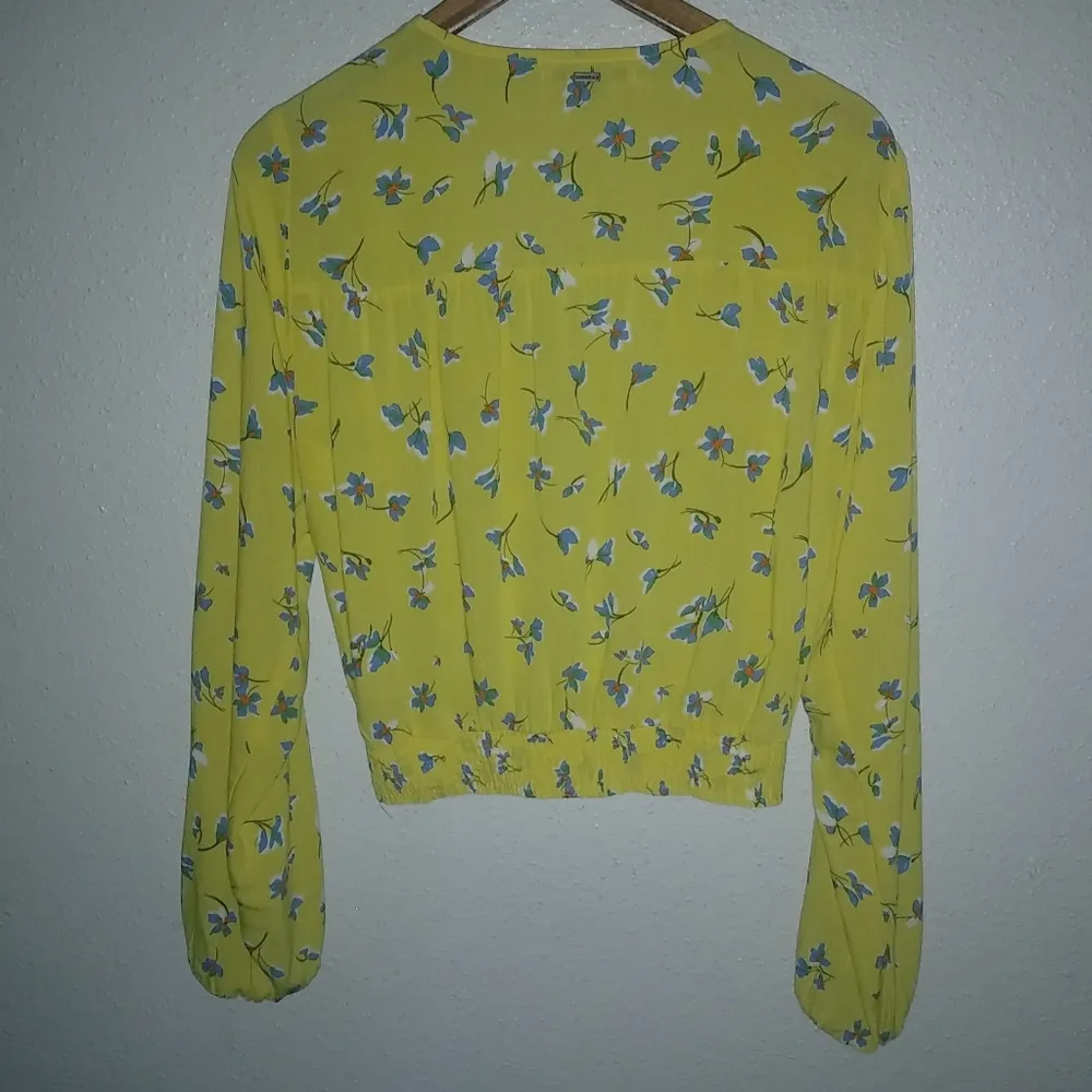 O'Neill M Boho Yellow Crossover Long Sleeved Floral Top - Image 9