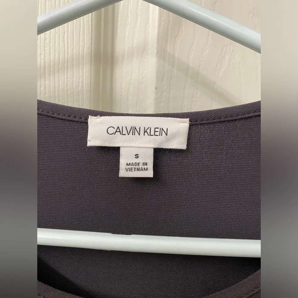 Calvin Klein blouse size small - Image 2
